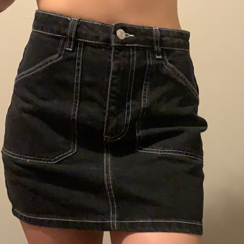 black skirt